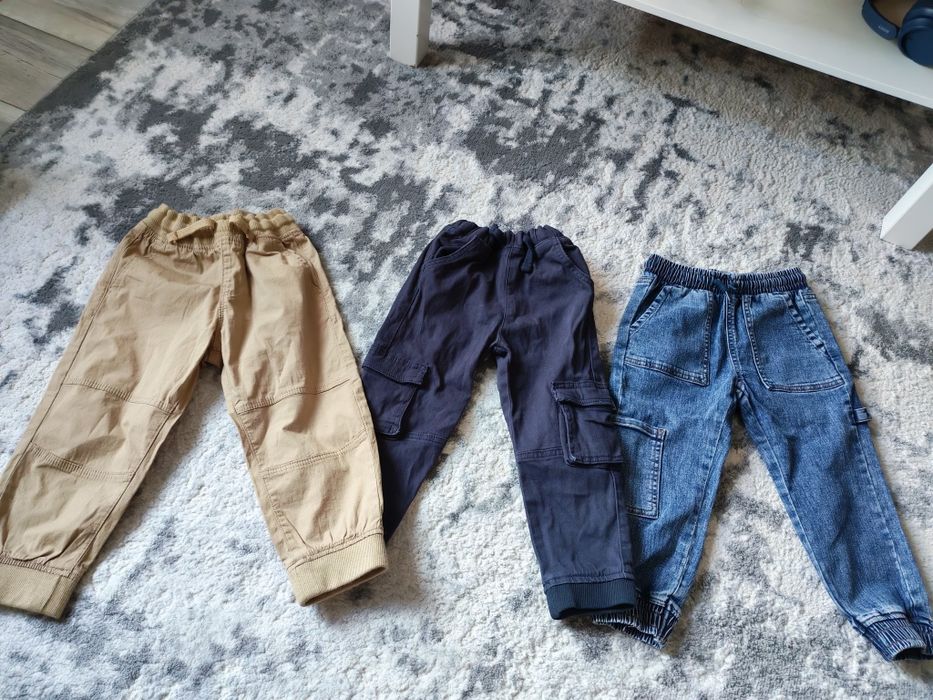 Lot pantaloni copii 98