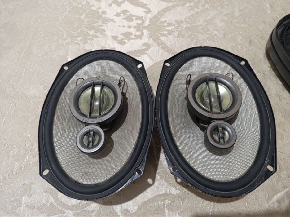 Kenwood 718 kalonka sotiladi xolati ideal