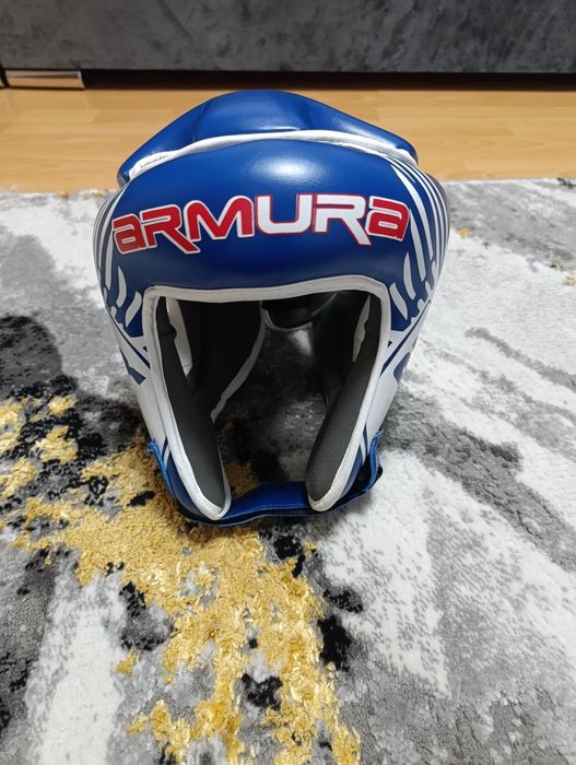 Vând,casca de protecție pentru kickbox armura