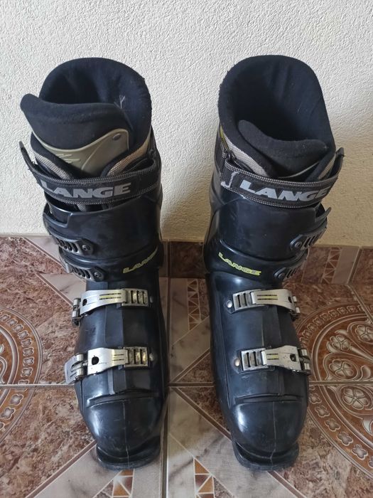 Pereche clapari ski Lange L8, mărimea 42./332 mm, schi /sport