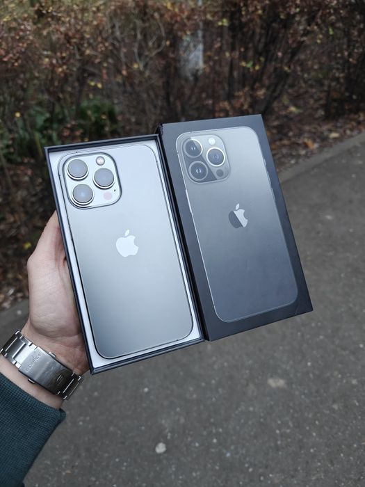 V/S iPhone 13 Pro - ca NOU