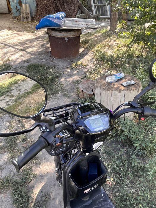 Электроный скутер бар