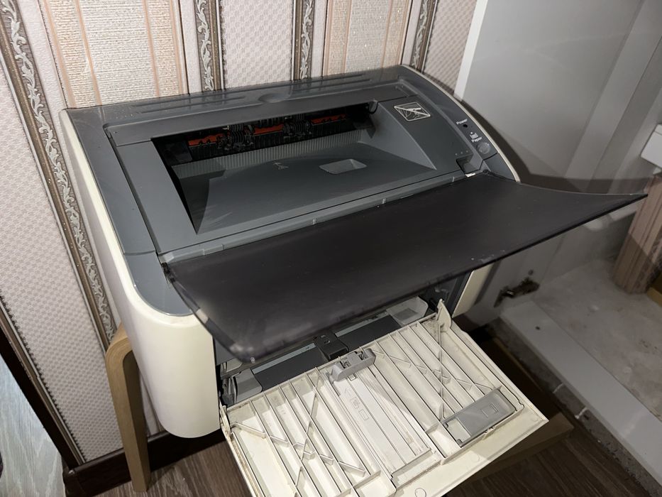Продам принтер Canon LBP 2900