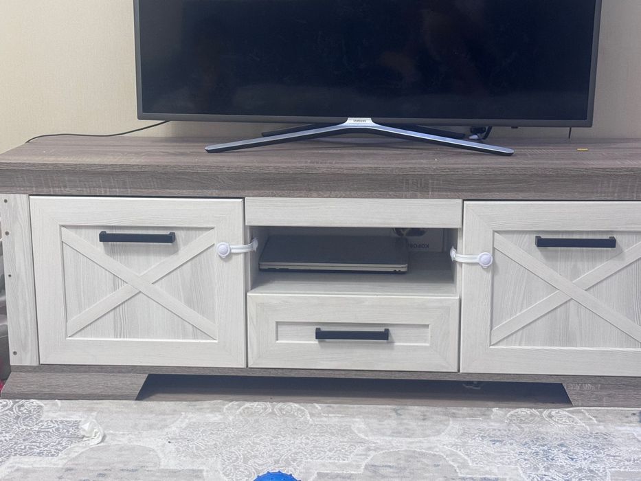 тумба под телевизор