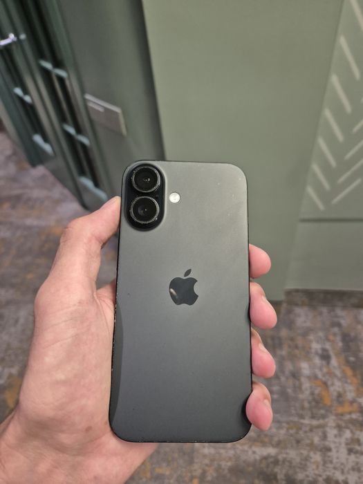 IPhone 16 stare foarte buna