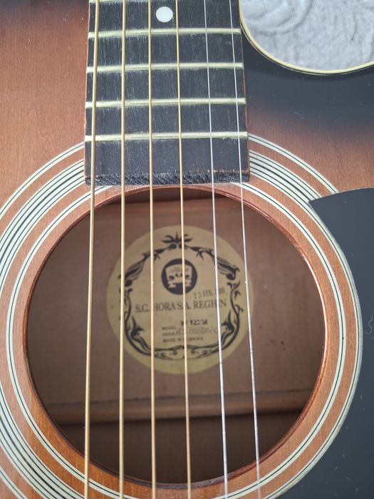 Vand chitara acustica