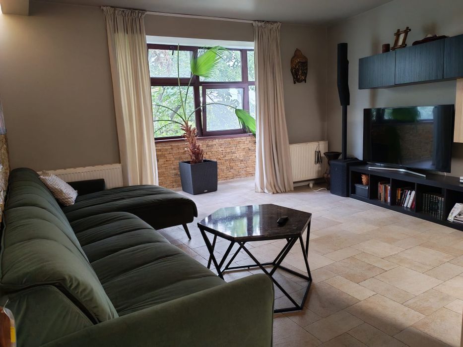 Apartament 3 camere 100mp +boxa 5 mp