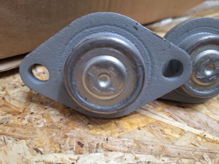 Продам шаровые опоры ваз