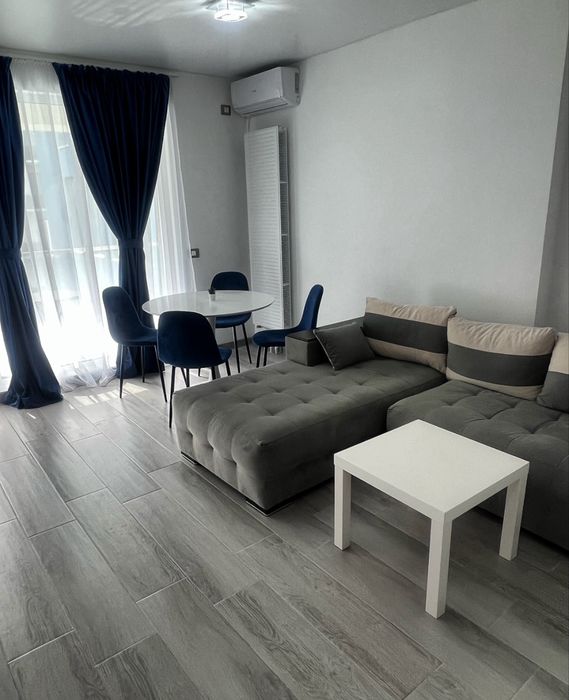 Vand apartament Nord 10 by alezzi