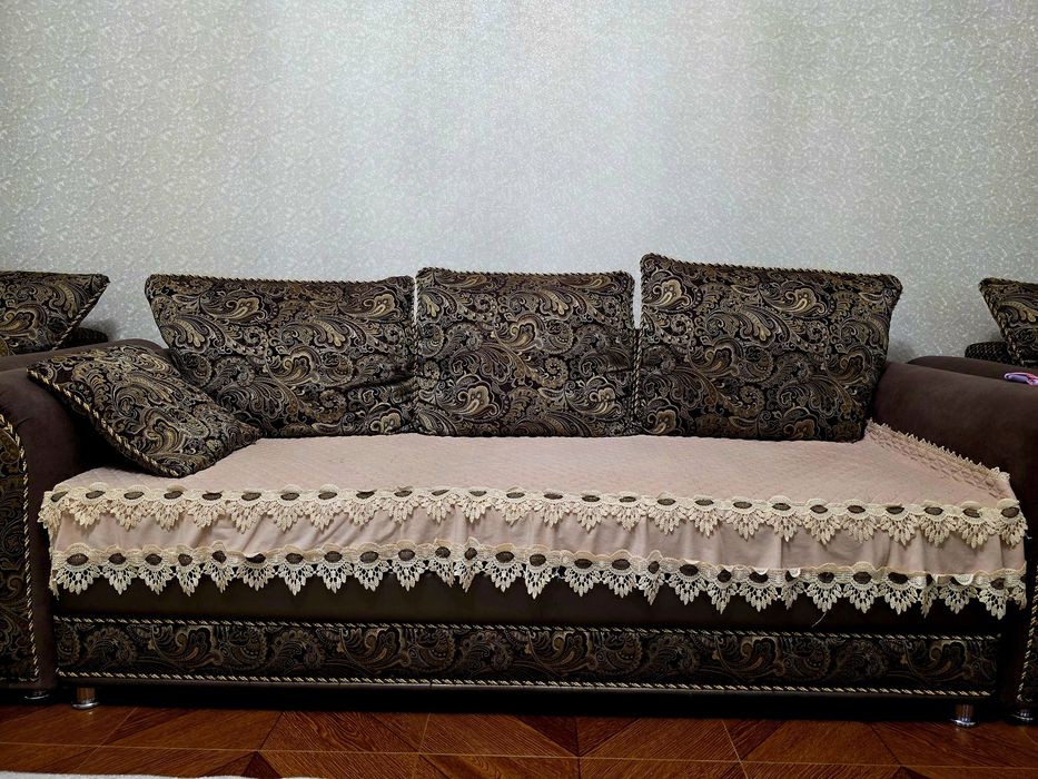 Продам диван, тройка