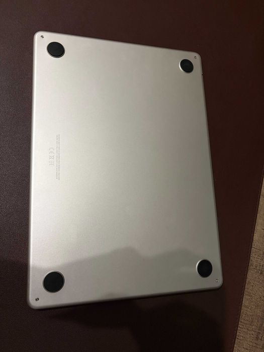Apple MacBook Air M4, 13", 16GB RAM, 256GB SSD, Garanție, 25 Cicluri