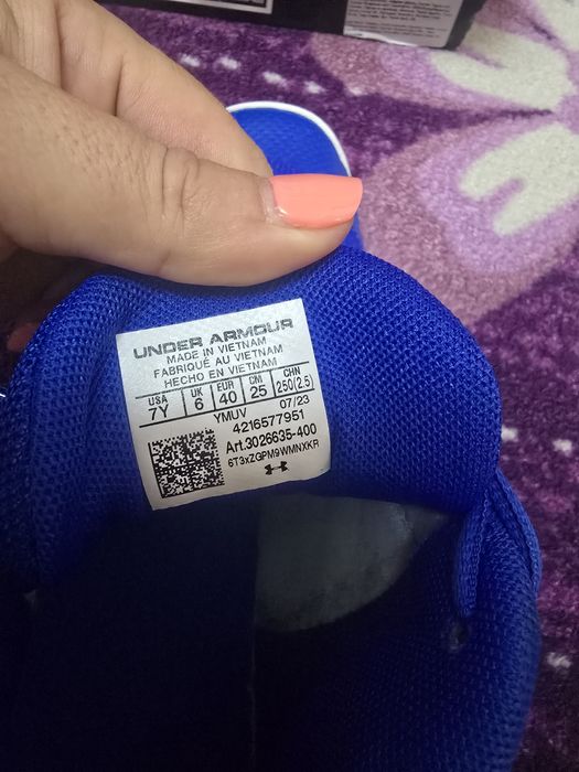 Маратонки Under Armour номер 40