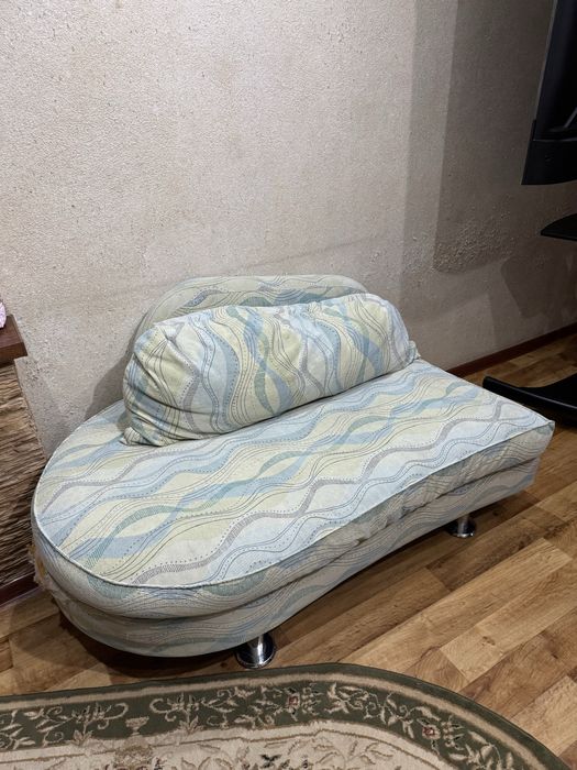 Комплект мягкой мебели (3 дивана + подушки)