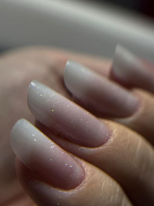 Unghii cu gel-Manichiura-Unghiute