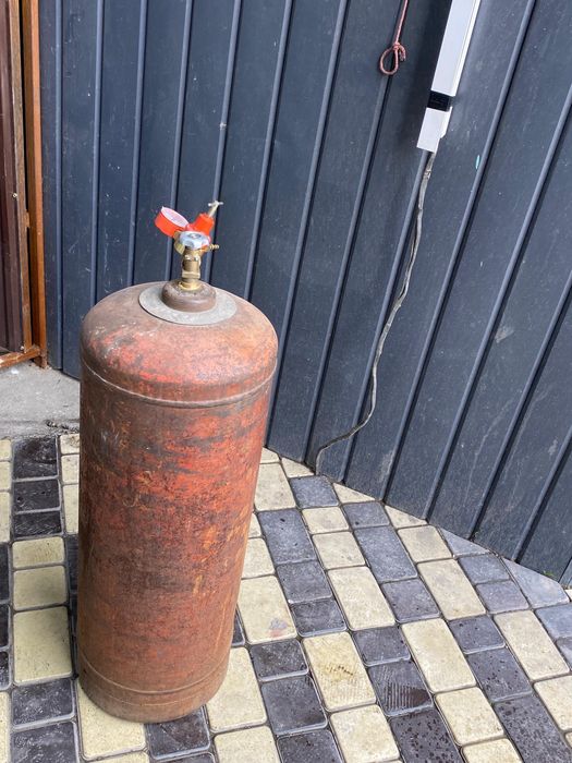 Газовый балон с редуктором