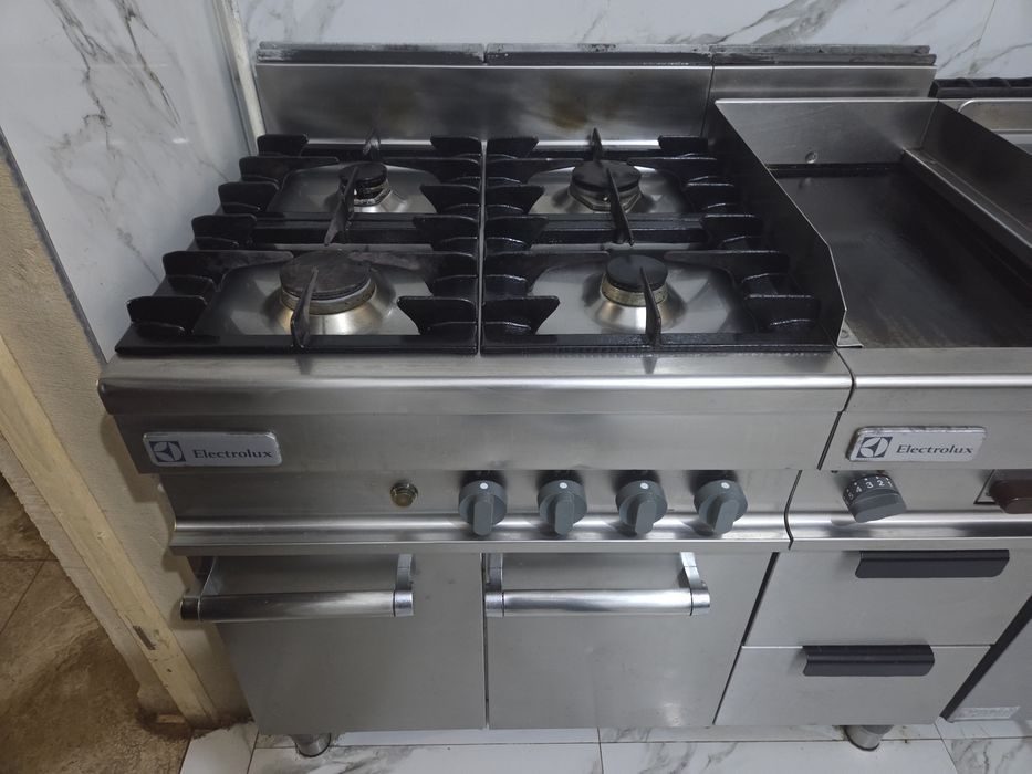 Aragaz 4 ochiuri gaz sau electric, de banc sau cu banc