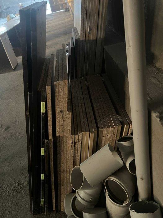 Mebel sotiladi: stol, shkaf, stul | Продается мебель: стол, шкаф, стул