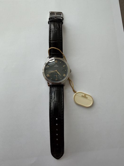 Часовник Omega Master