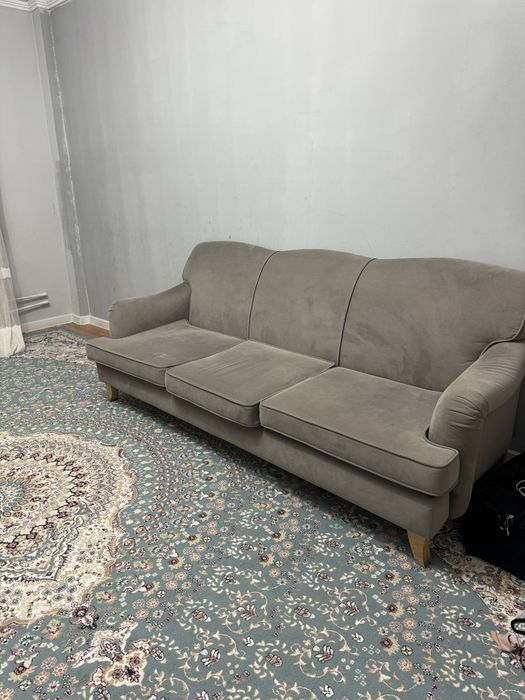 Диван в хорошем состоянии