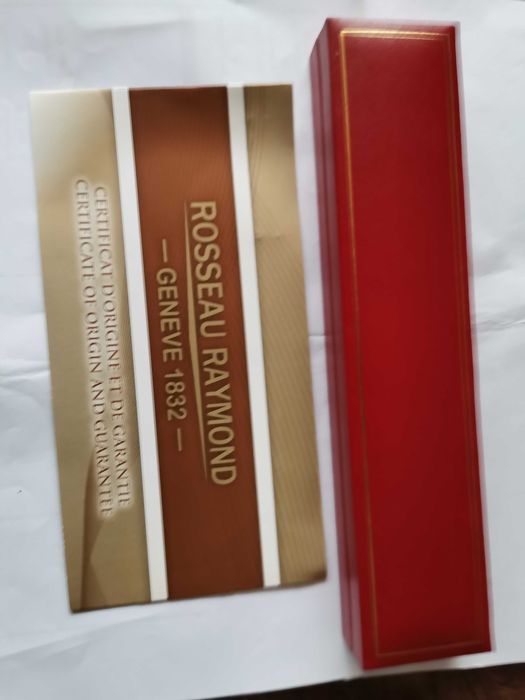 Нов швейцарски мъжки ръчен часовник  Rosseau Raymond