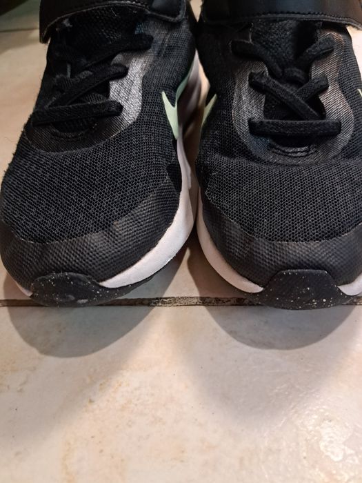 Nike revolution 7