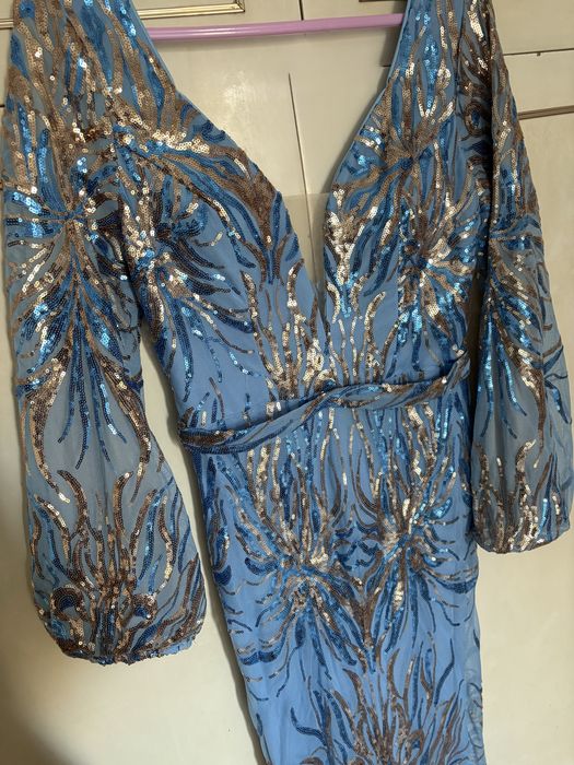 Абитуриентска рокля размер М