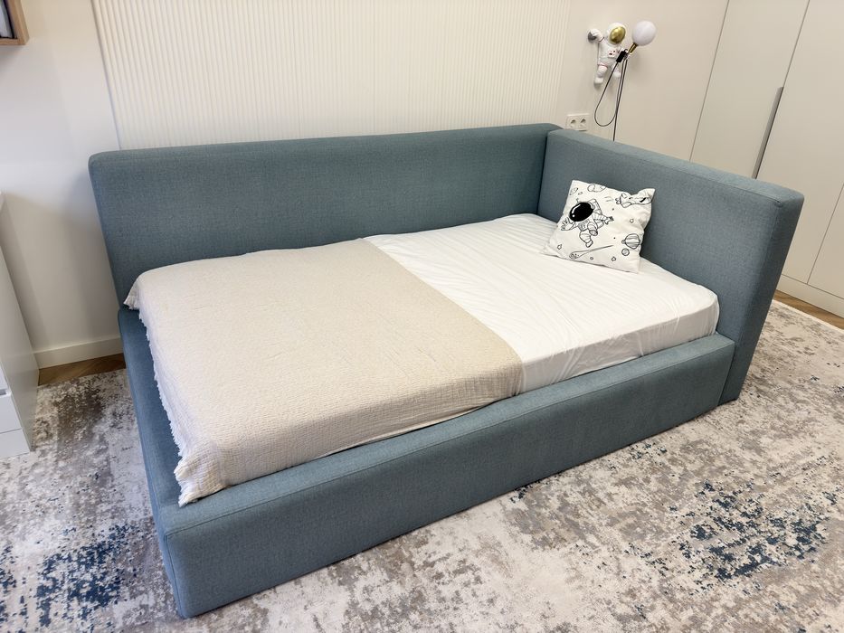 Кровать, с матрасом