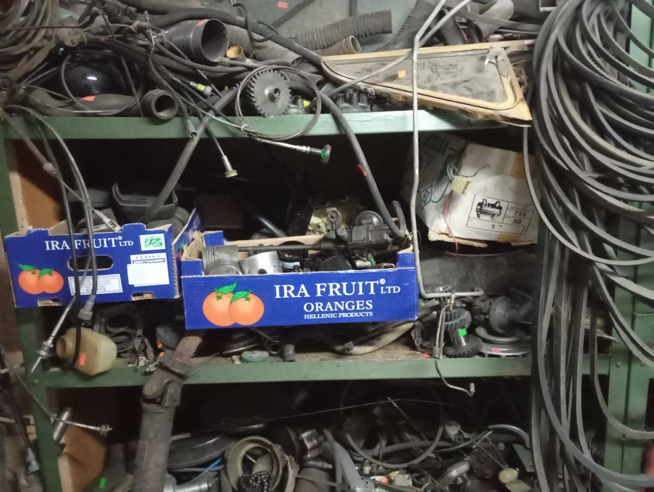 Продава Авточасти за руски Автомобили нови и втора ръка.