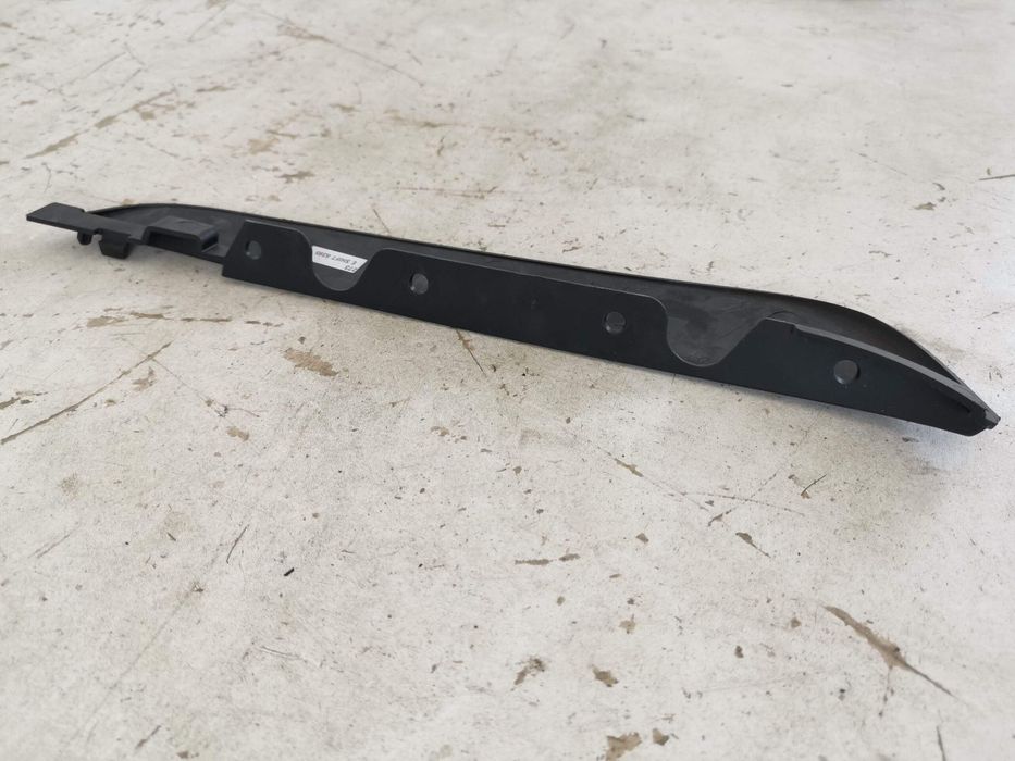 Ляв въздушен дефлектор за предна броня / Lqv vazdushen deflector za pr