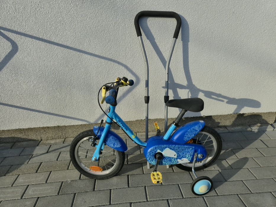 Se vinde bicicleta BTwin roti 14"