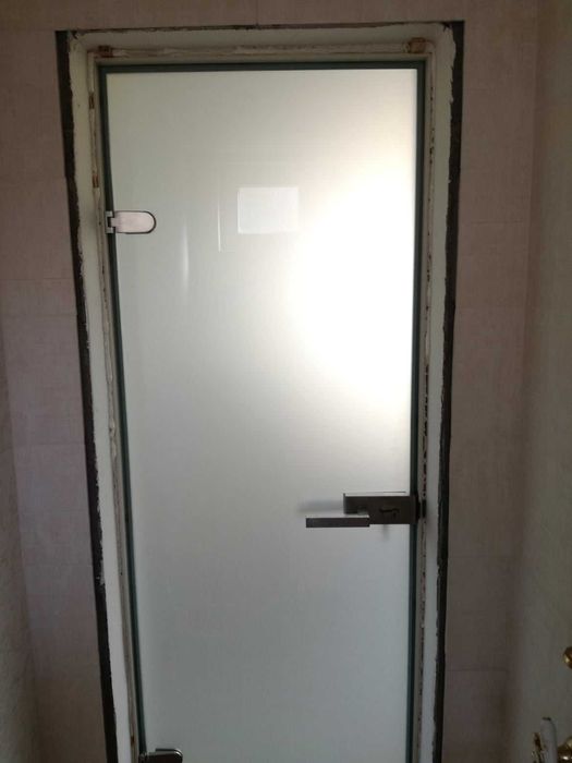 Врати за баня Стъклени врати