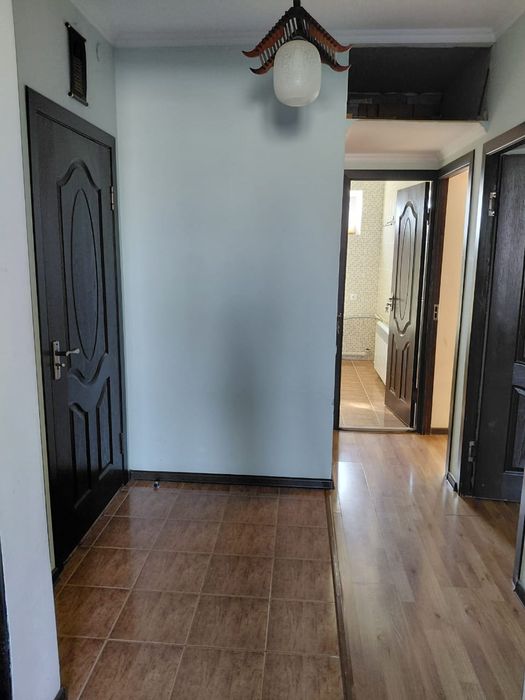 Продаётся 2-х комнатная квартира в центре Кибрая