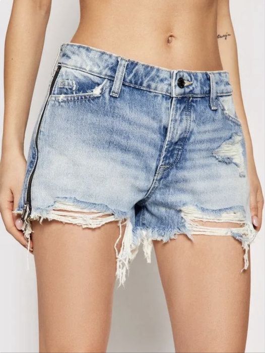 GUESS / дамски къси дънки W27