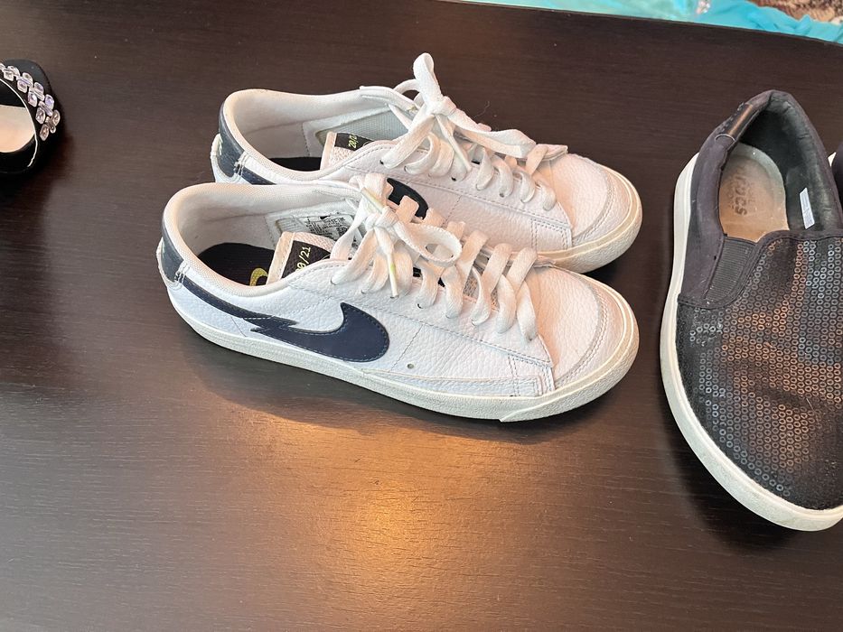 Diverse rocjhite si incaltaminte