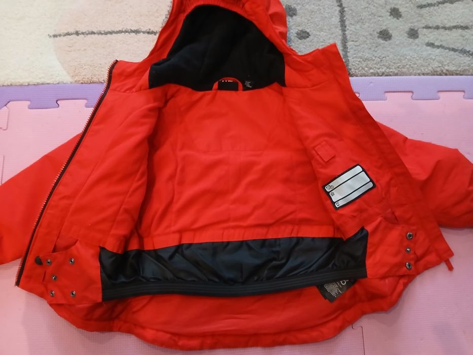 Детско яке и суитшърт