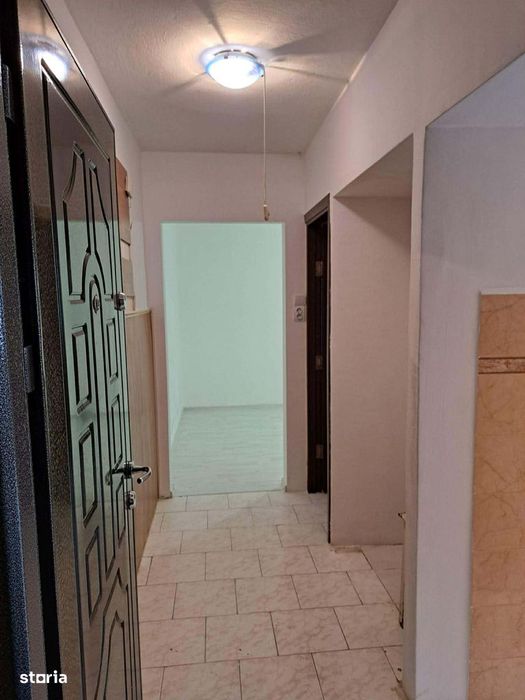 Apartament 2 camere , Ozana , M15 , parter , 46.000 euro neg.