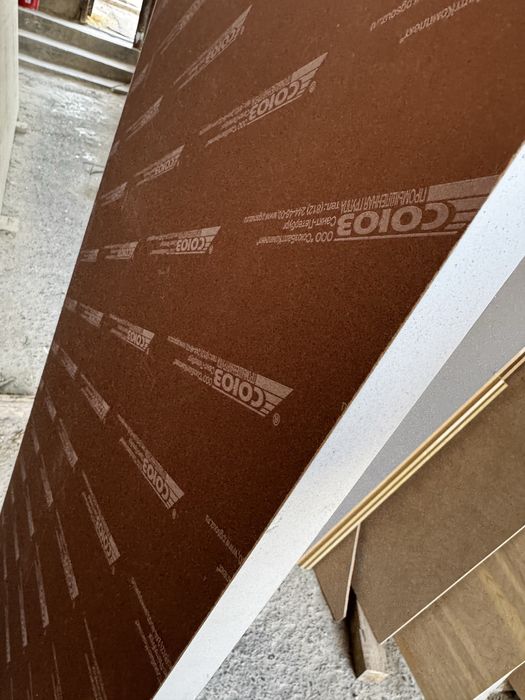 Продам столещниса из мдфа 185 см 1шт. И один 1.10 Новый