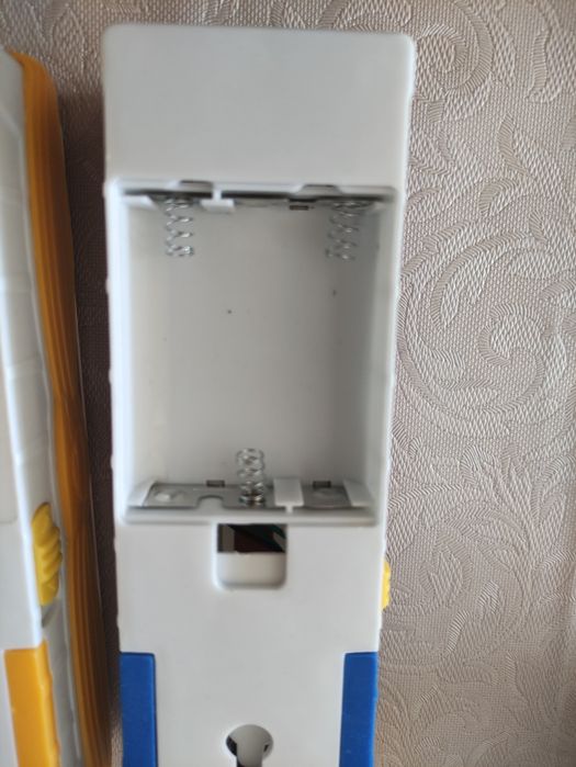 НОВИ лед фенери,сини и жълти