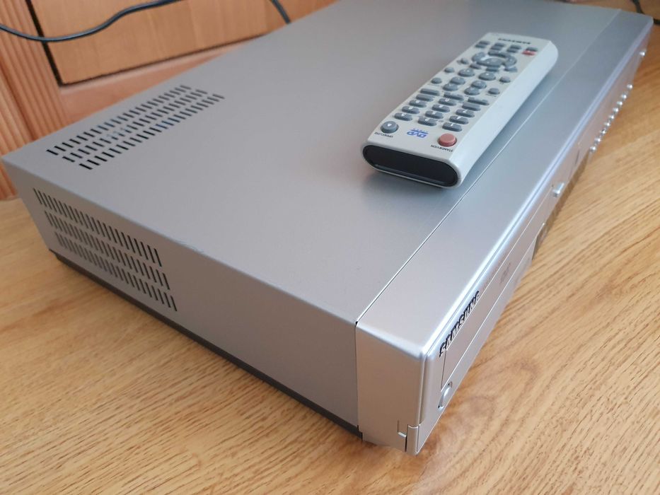 Система  -SAMSUNG DVD-V5600