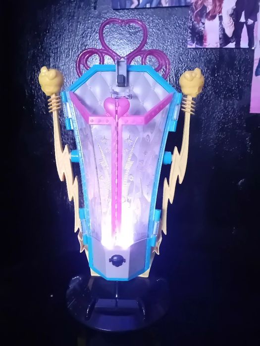 Monster high freaky fusion frankie recharge station