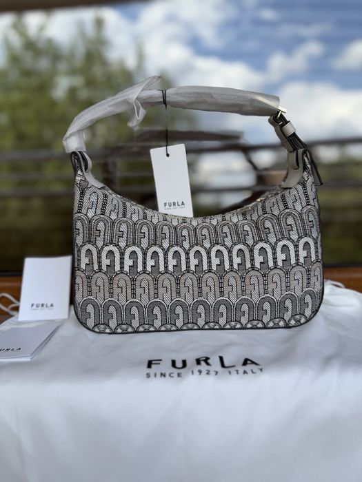 Furla Toni Ballerina нова чанта