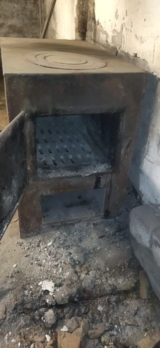 Продам печь  в хорошем состоянии