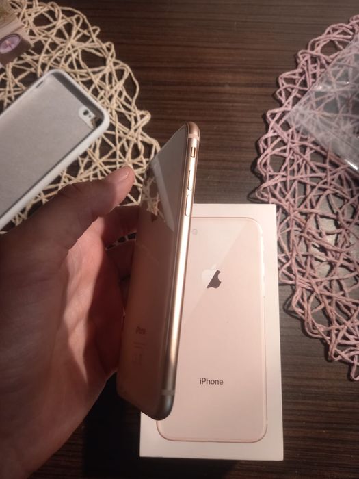 Продажа-обмен iPhone 8