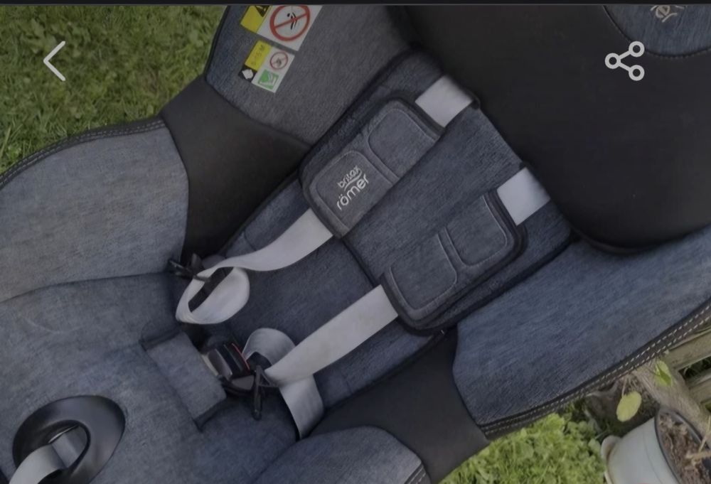Scaun auto rotativ Britax Romer Dualfix M 61-105cm