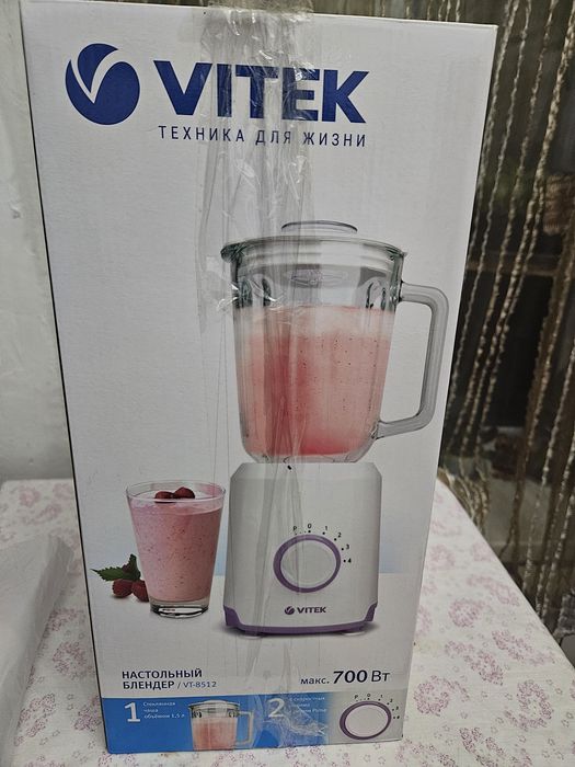 Блендер  настольный Vitek новый