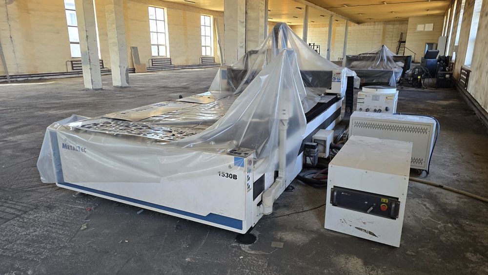 Лазерный оптоволоконный Станок MetalTec 1530B
