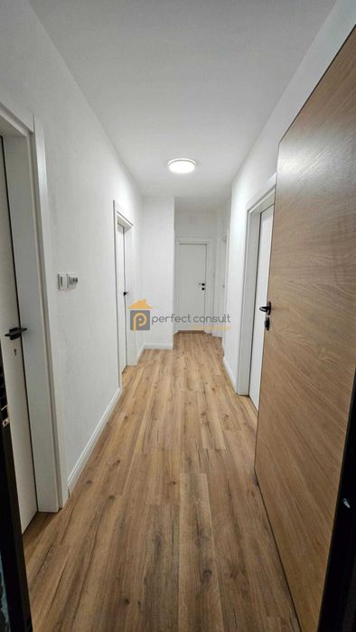 Дава се под наем Тристаен апартамент в Пловдив, Младежки Хълм - 100 кв.м за 747.66 € - Снимка #6