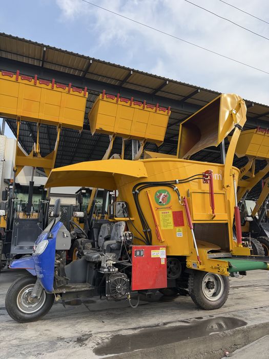 Миксер Кормораздатчик для фермы