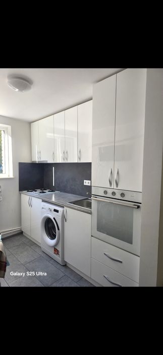 Vând apartament zona Dunărea, bloc A1.