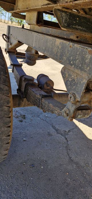 Remorca tractor pentru greutate